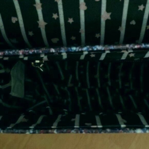 Betsey Johnson Blaney Embossed Satchel Crossbody purple - Picture 4 of 5